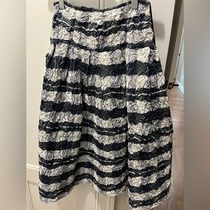 Red valaentino crushed silk elegant skirt